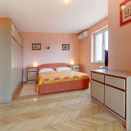 Apartment Mario Mali Lošinj Oda fotoğraf
