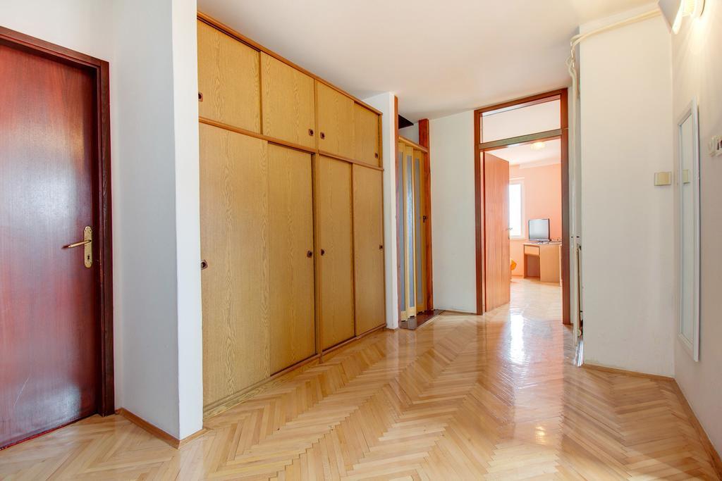 Apartment Mario Mali Lošinj Oda fotoğraf